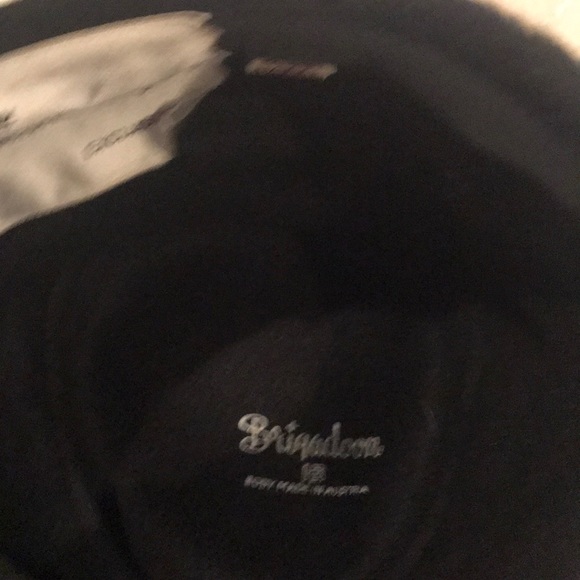 Gwen Pennington bridadoon back faux fur hat - Picture 5 of 5